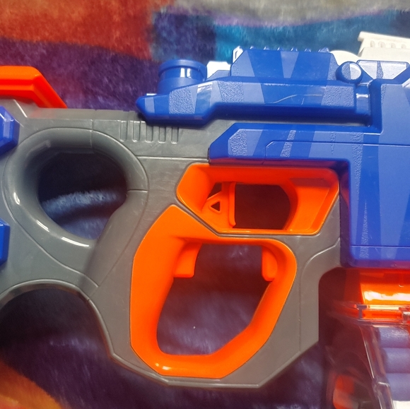NERF Elite Hyperfire gun - Picture 5 of 13